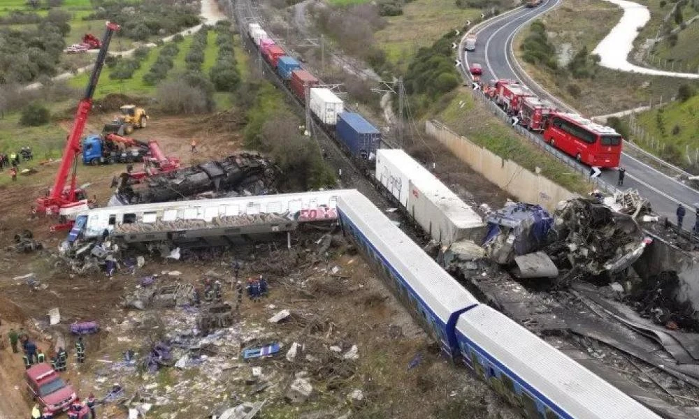 Δυστύχημα στα Τέμπη: Συνελήφθη ο σταθμάρχης Λάρισας